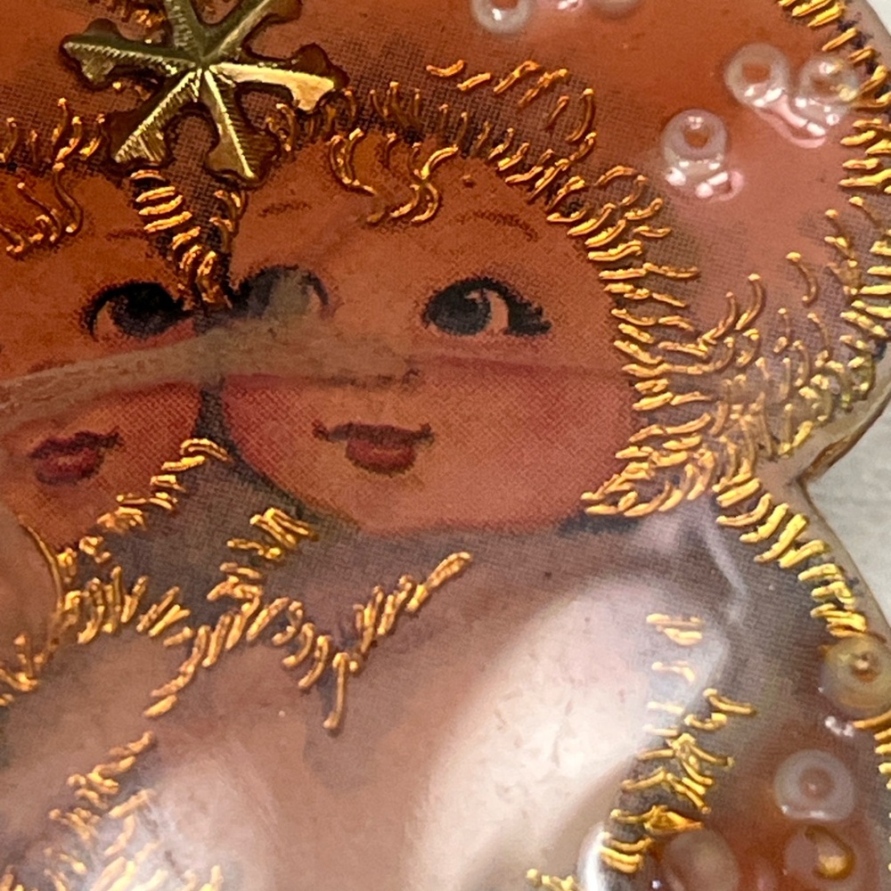 Vintage Resin Twin Angle Cherub Brooch Seed Bead Accent Figural Pin 79’s - Picture 5 of 5